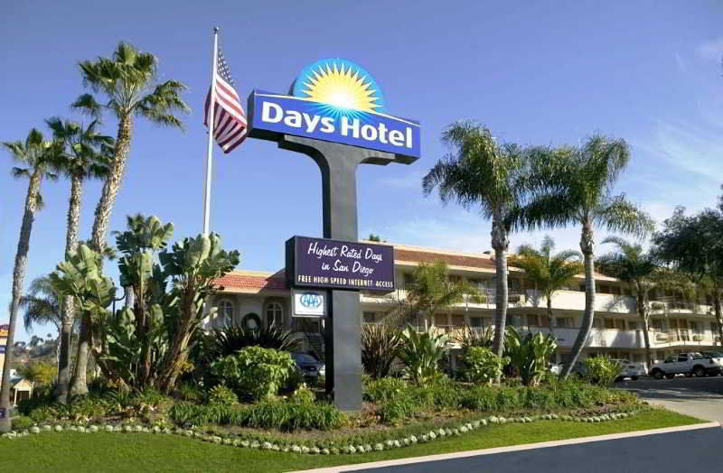 Days By Wyndham Circle Hotel San Diego
